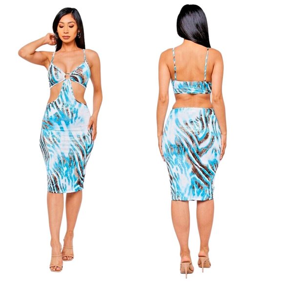 Dresses - Picture 14 of 16